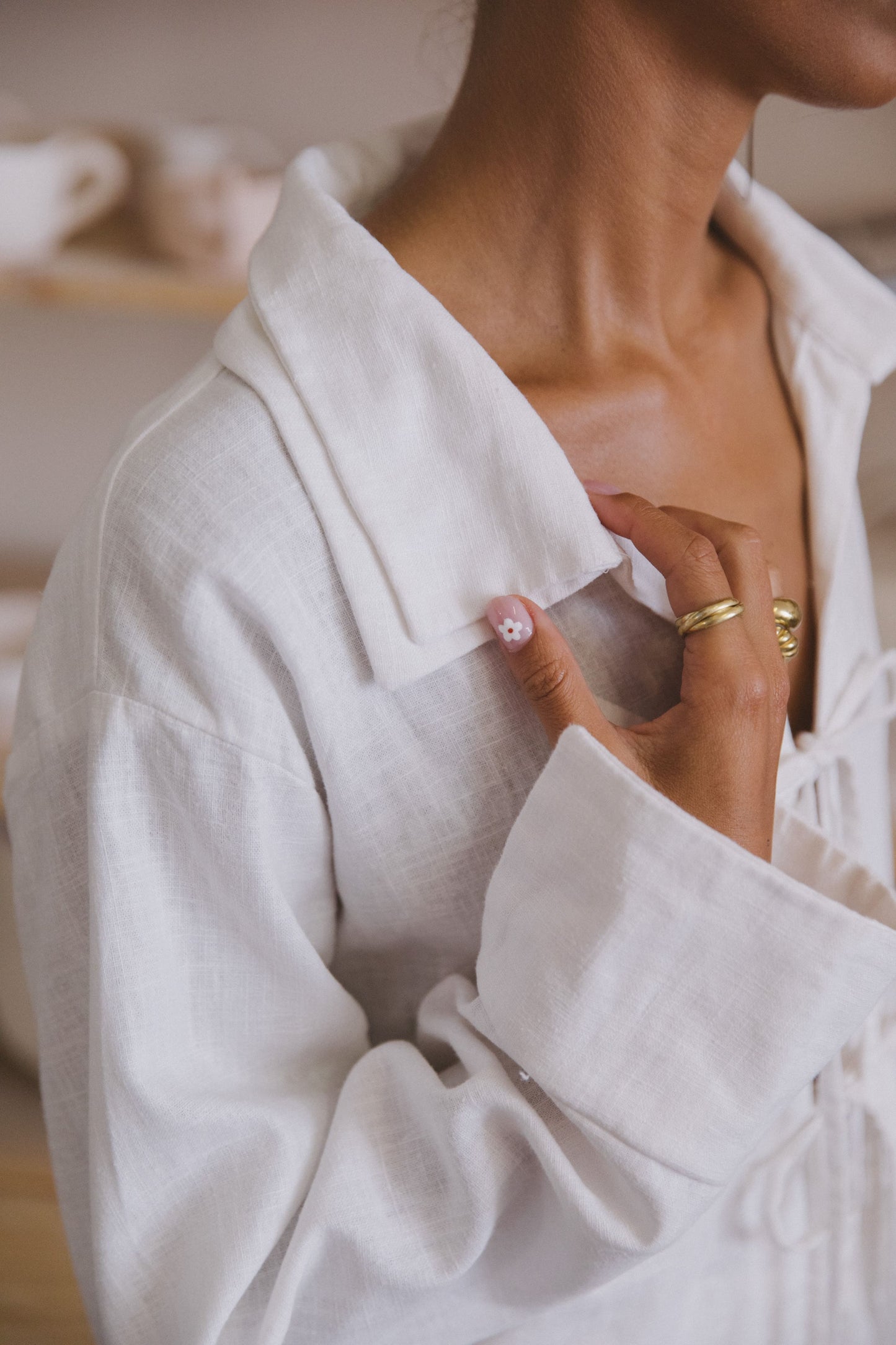 WHITE GLAZE SHIRT