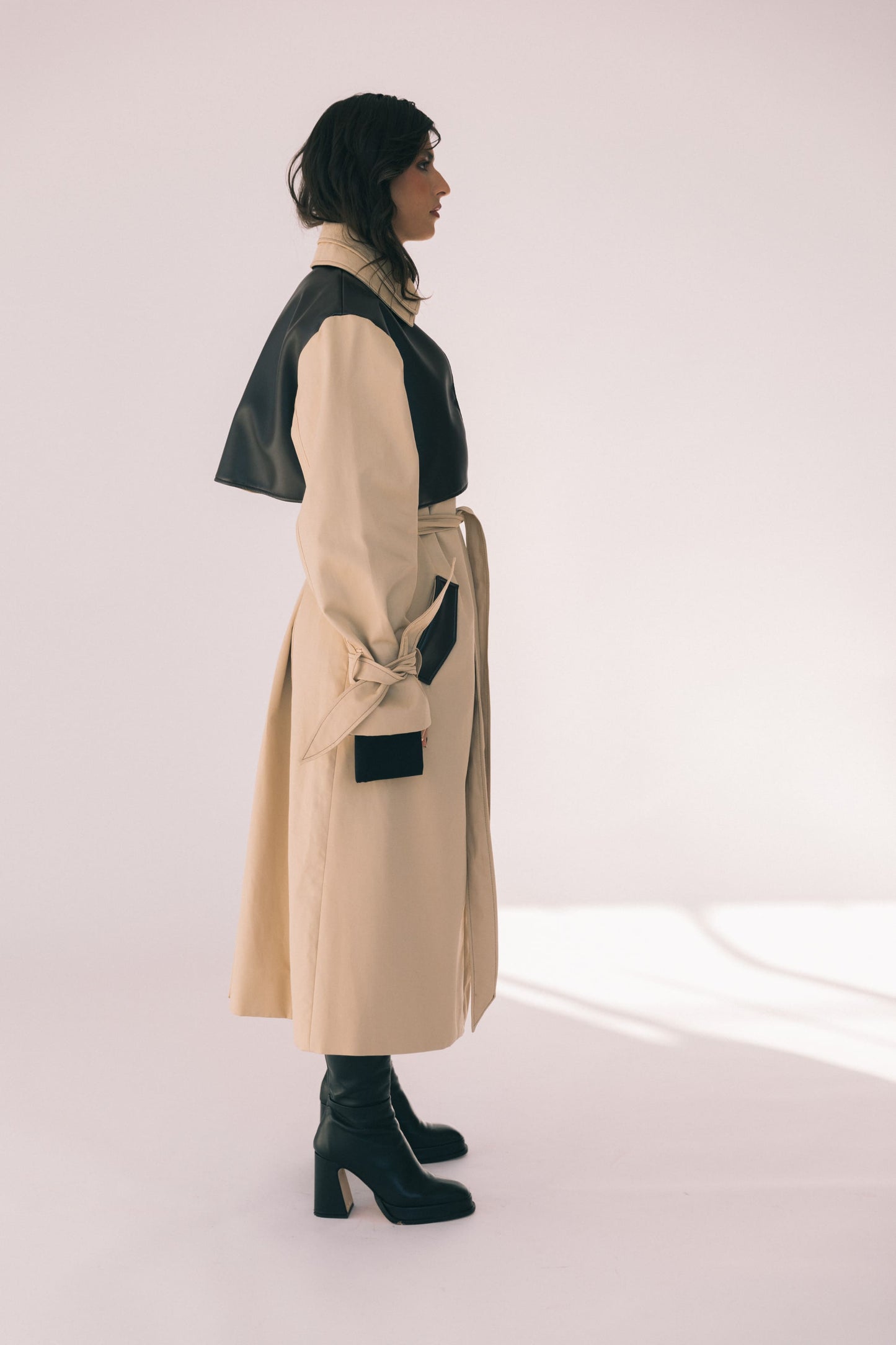 NOIR TRENCH COAT