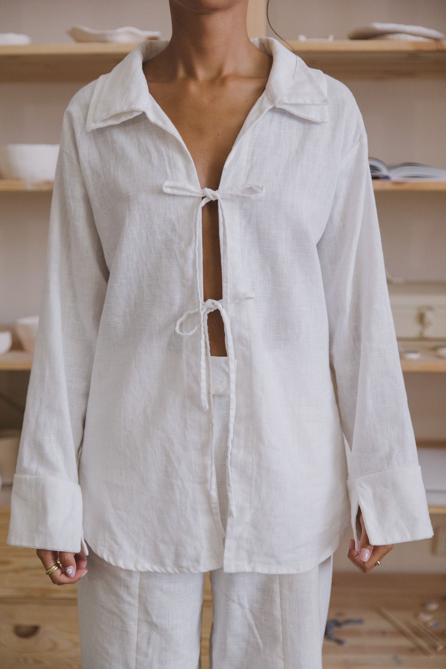 WHITE GLAZE SHIRT