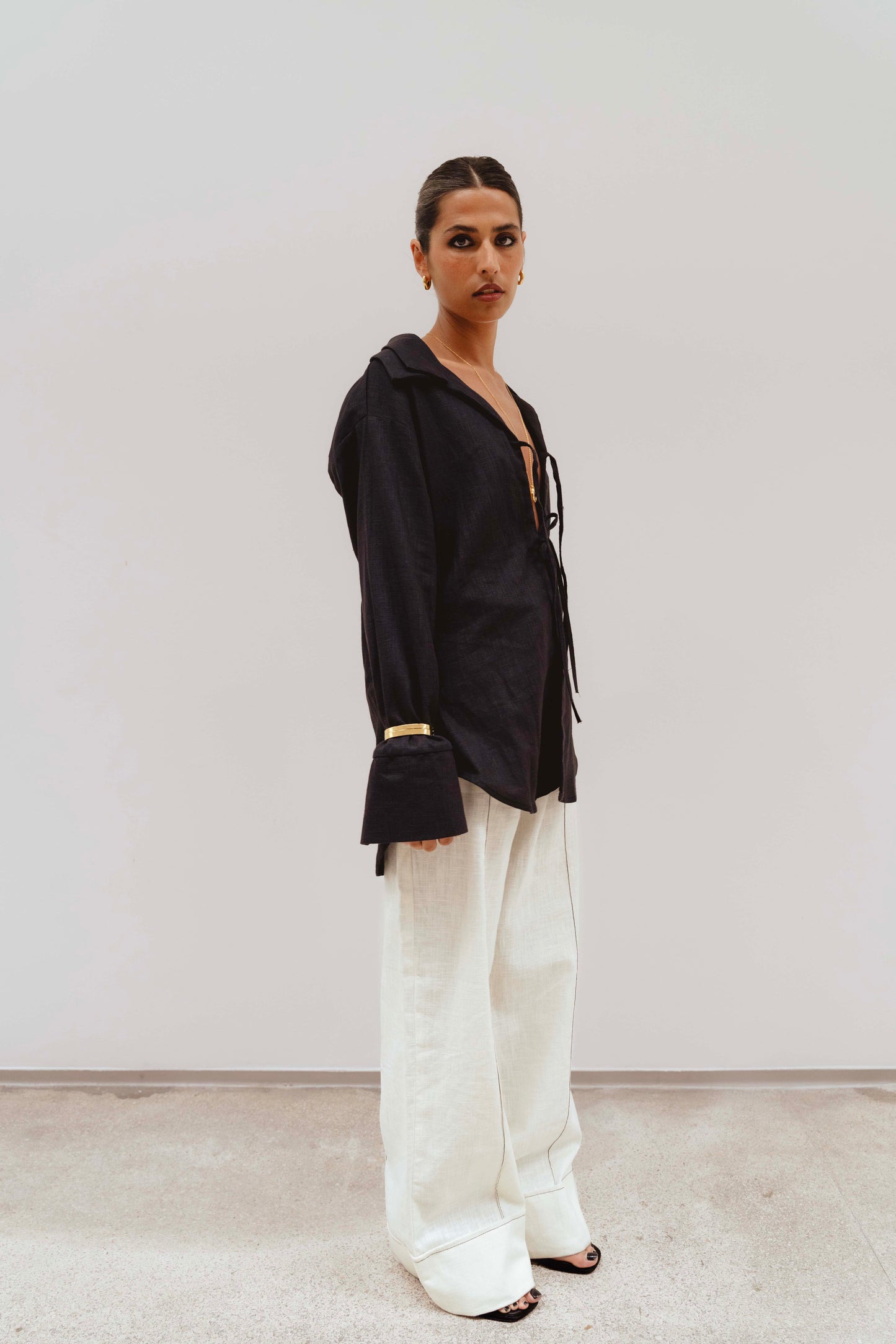 BLACK GLAZE SHIRT