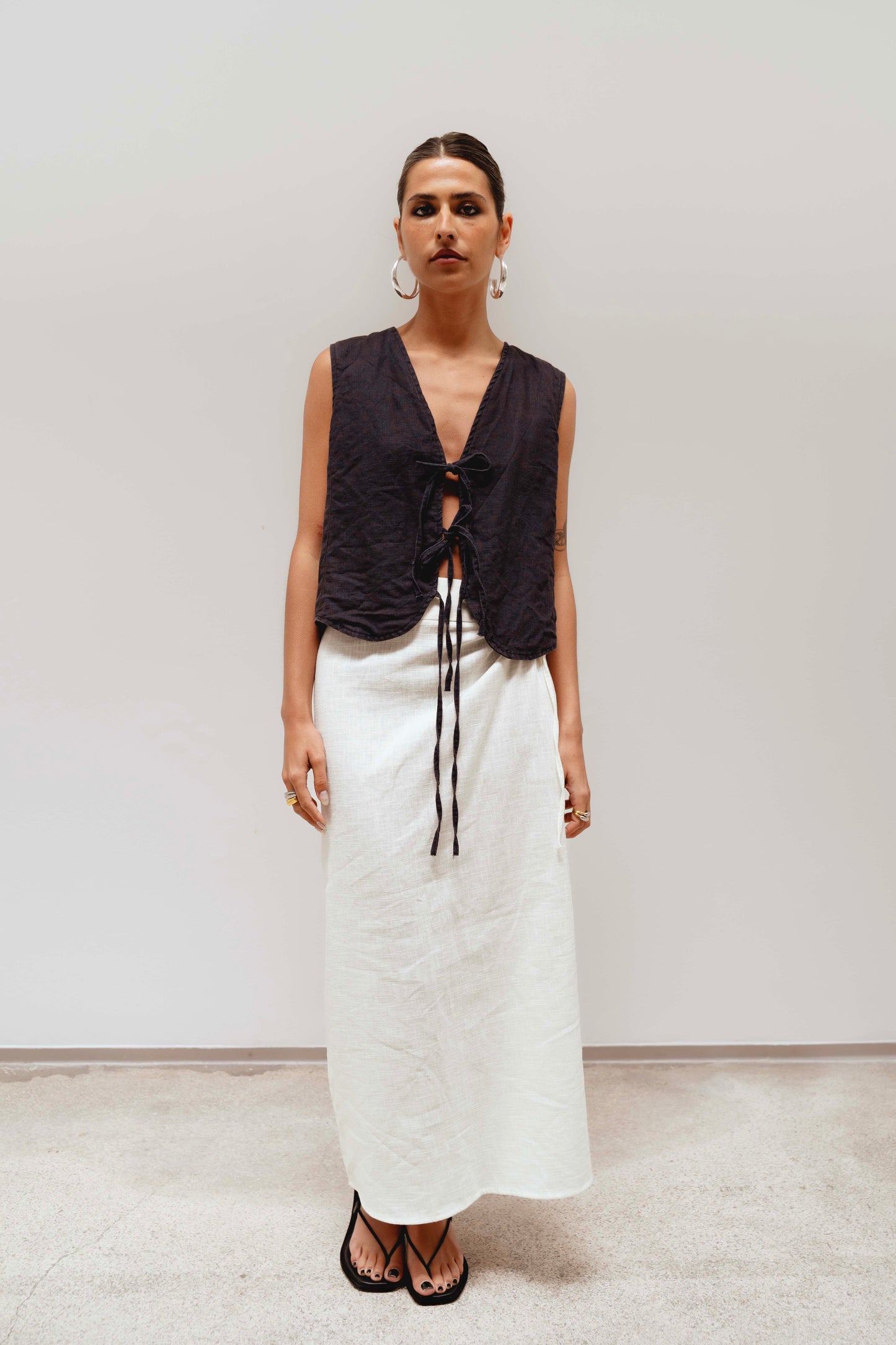 WHITE MARY SKIRT