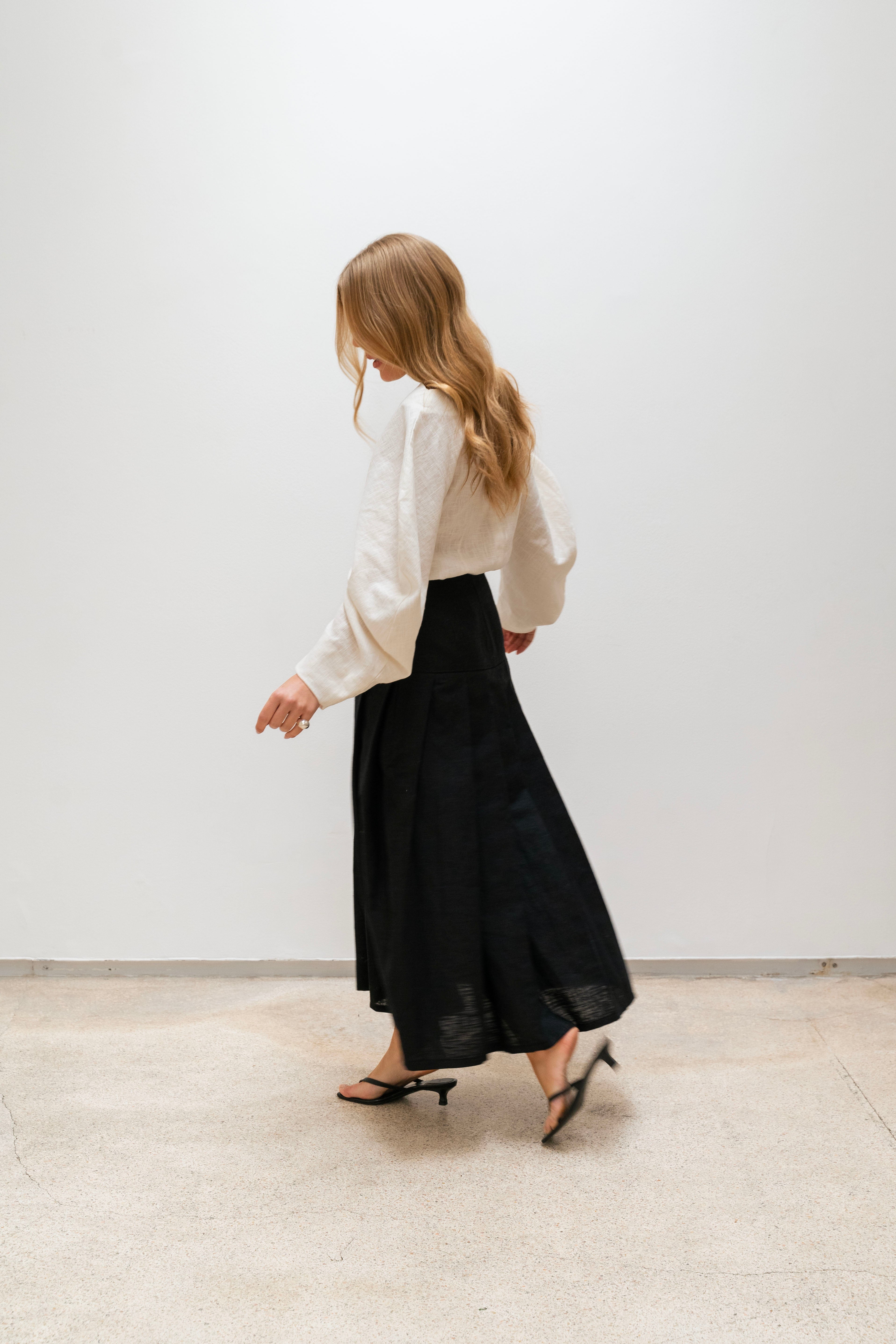 JEANNE BLACK SKIRT