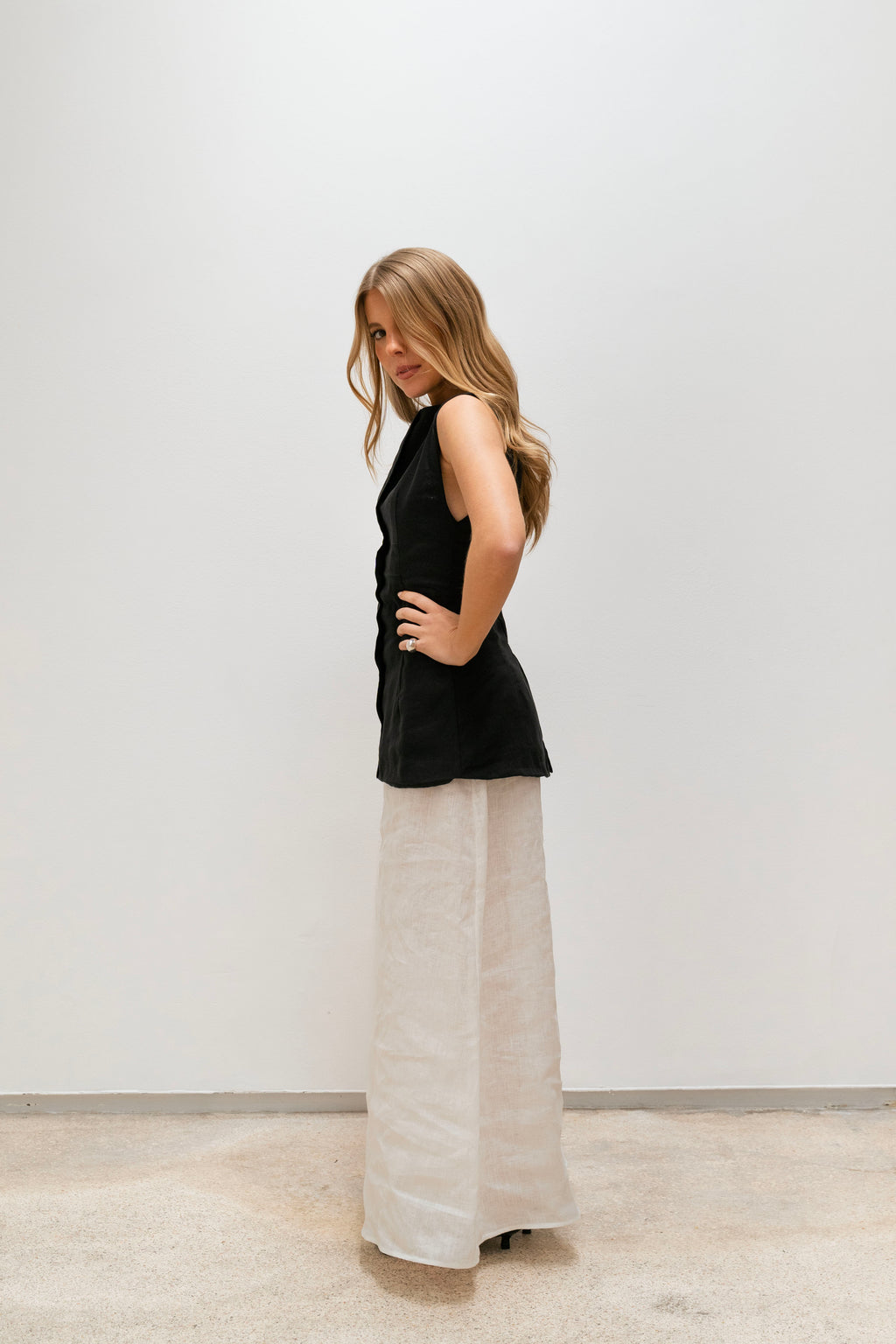 SERENA BLACK & WHITE DRESS