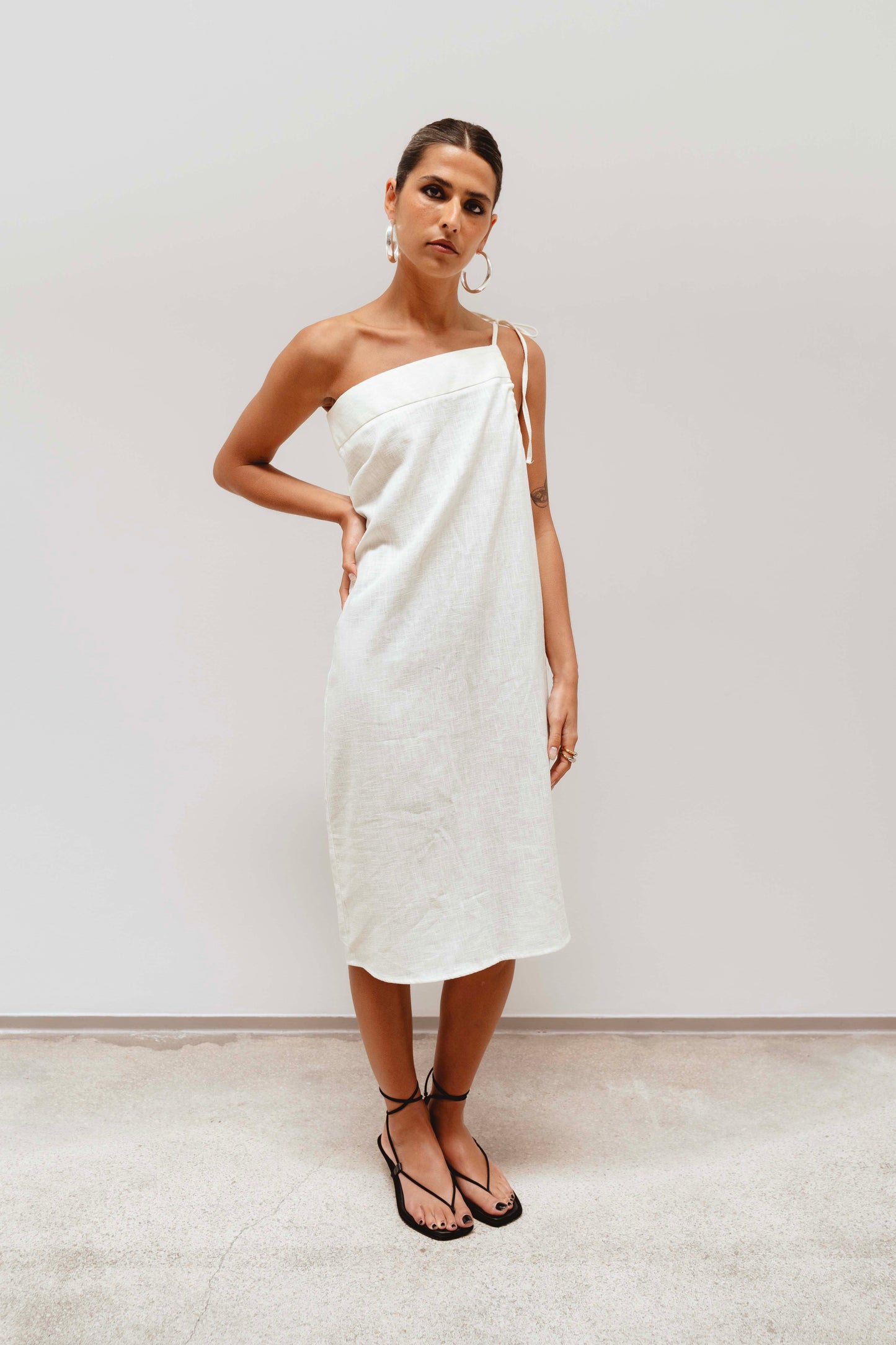 WHITE MARY SKIRT
