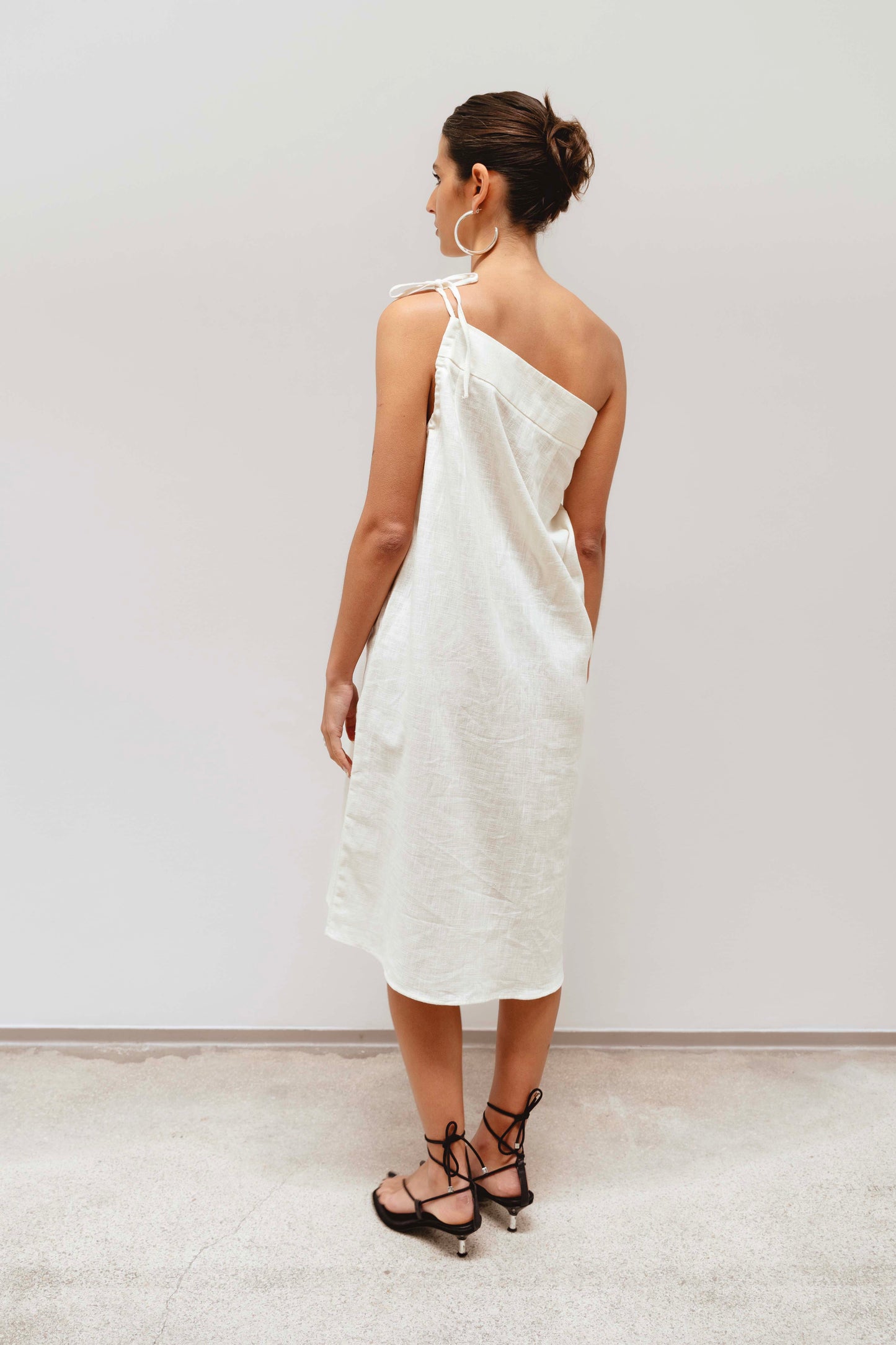 WHITE MARY SKIRT