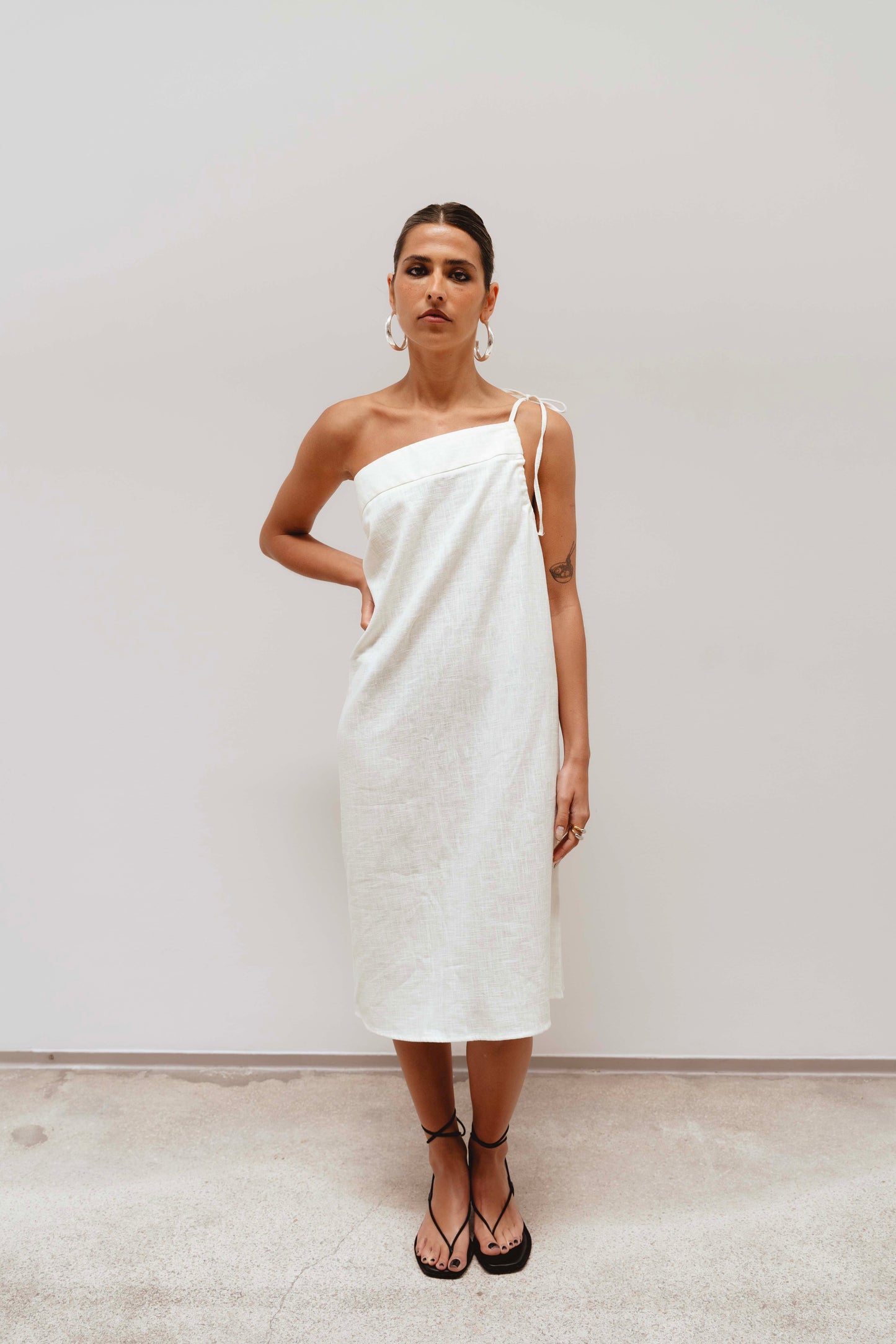 WHITE MARY SKIRT