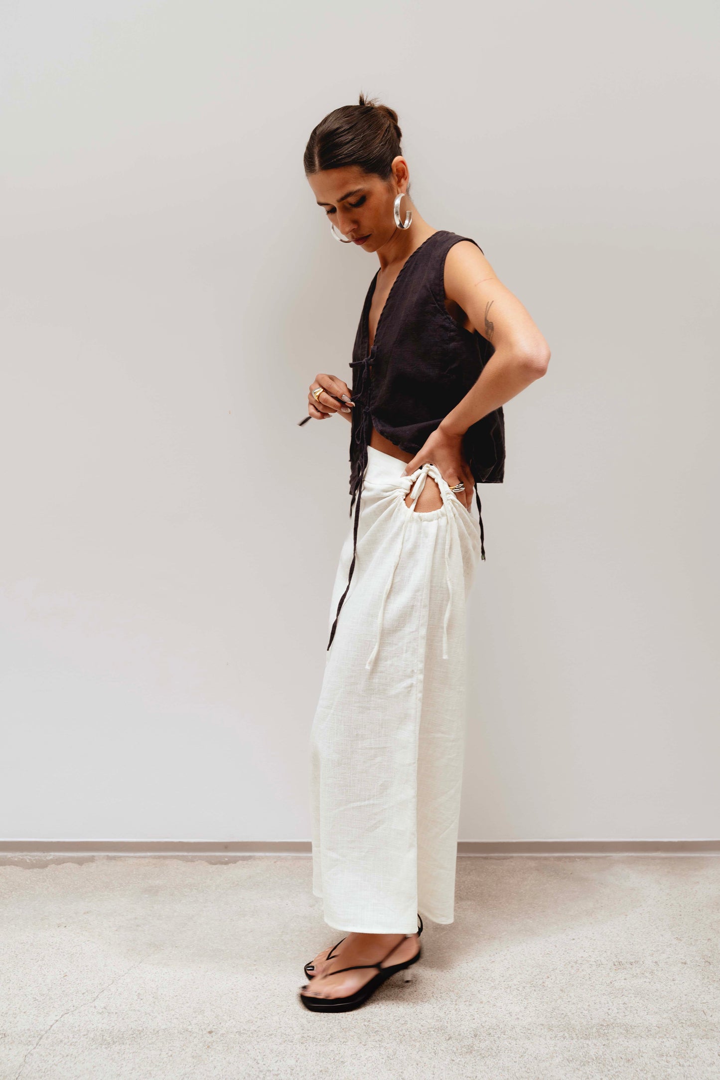 WHITE MARY SKIRT