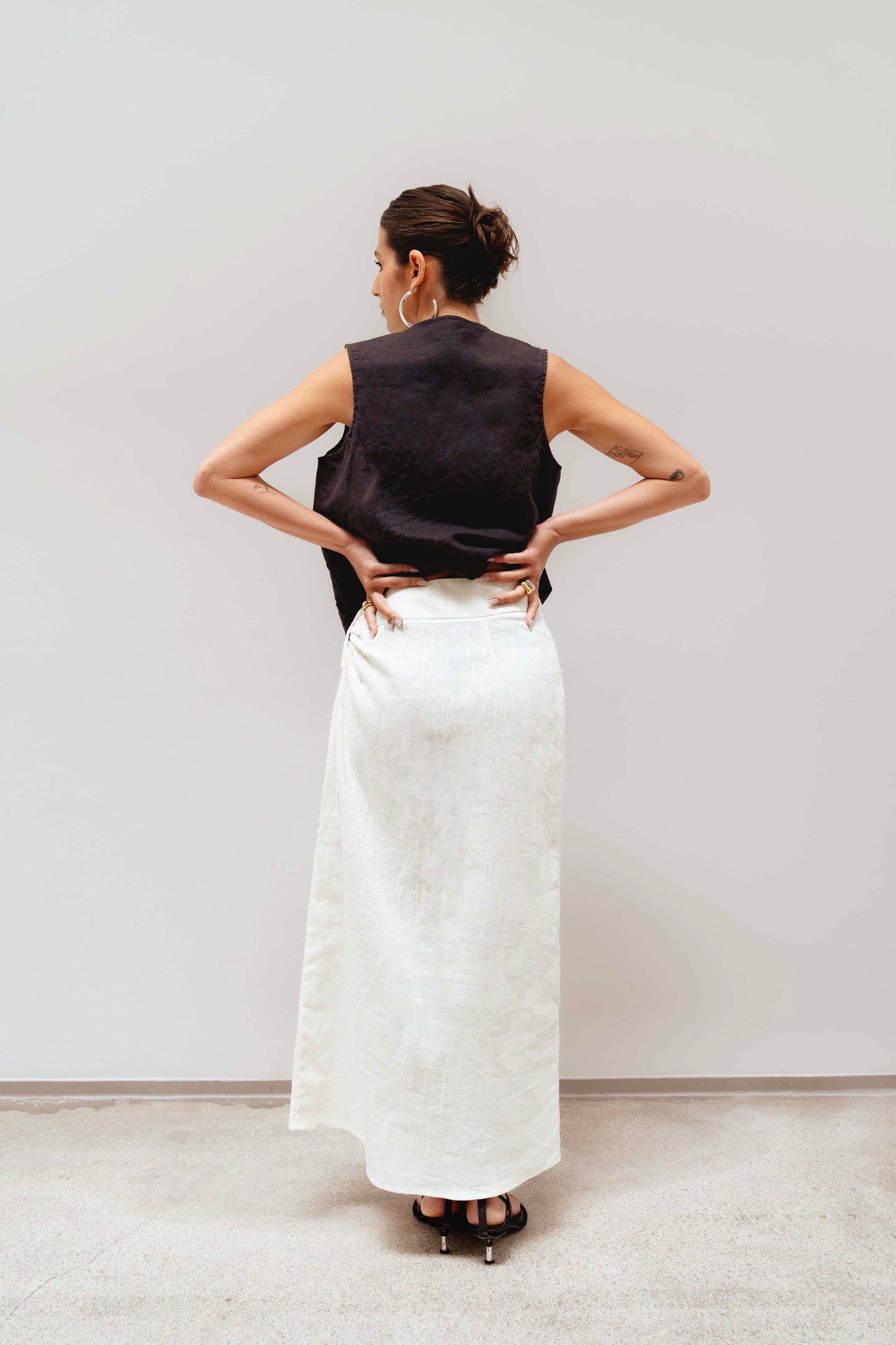 WHITE MARY SKIRT