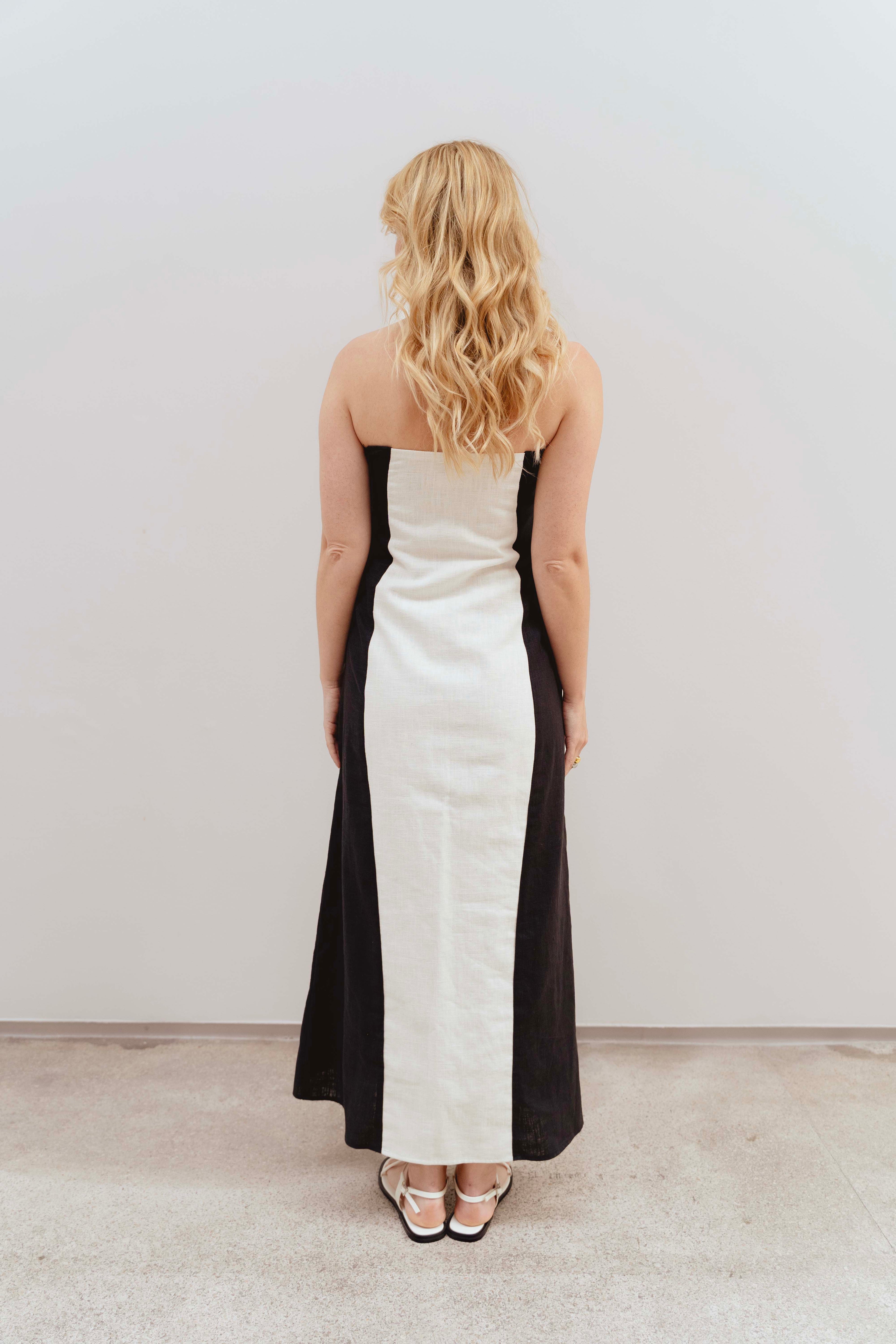 FADO BLACK & WHITE DRESS