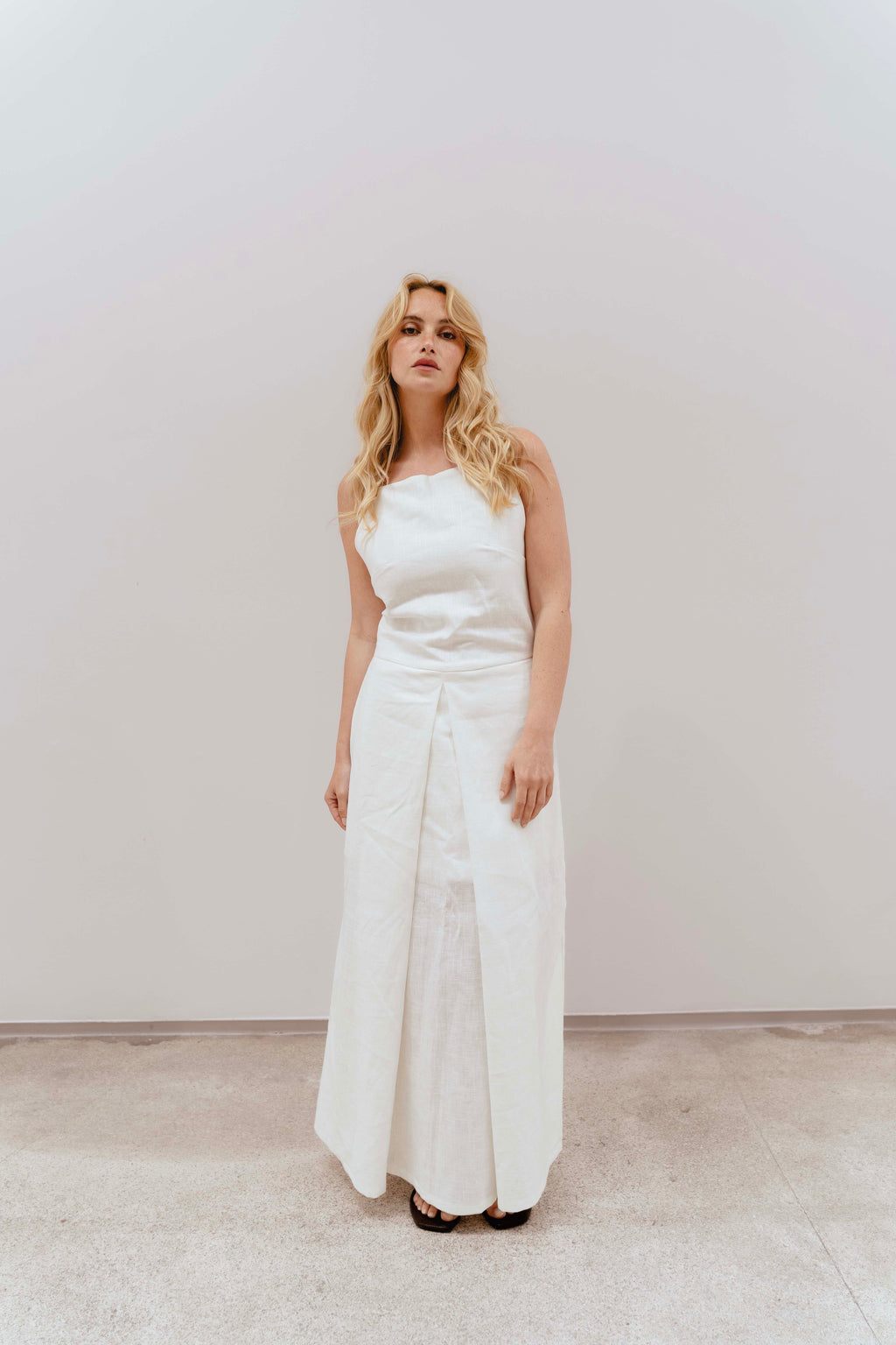 AURORA WHITE MIDI DRESS