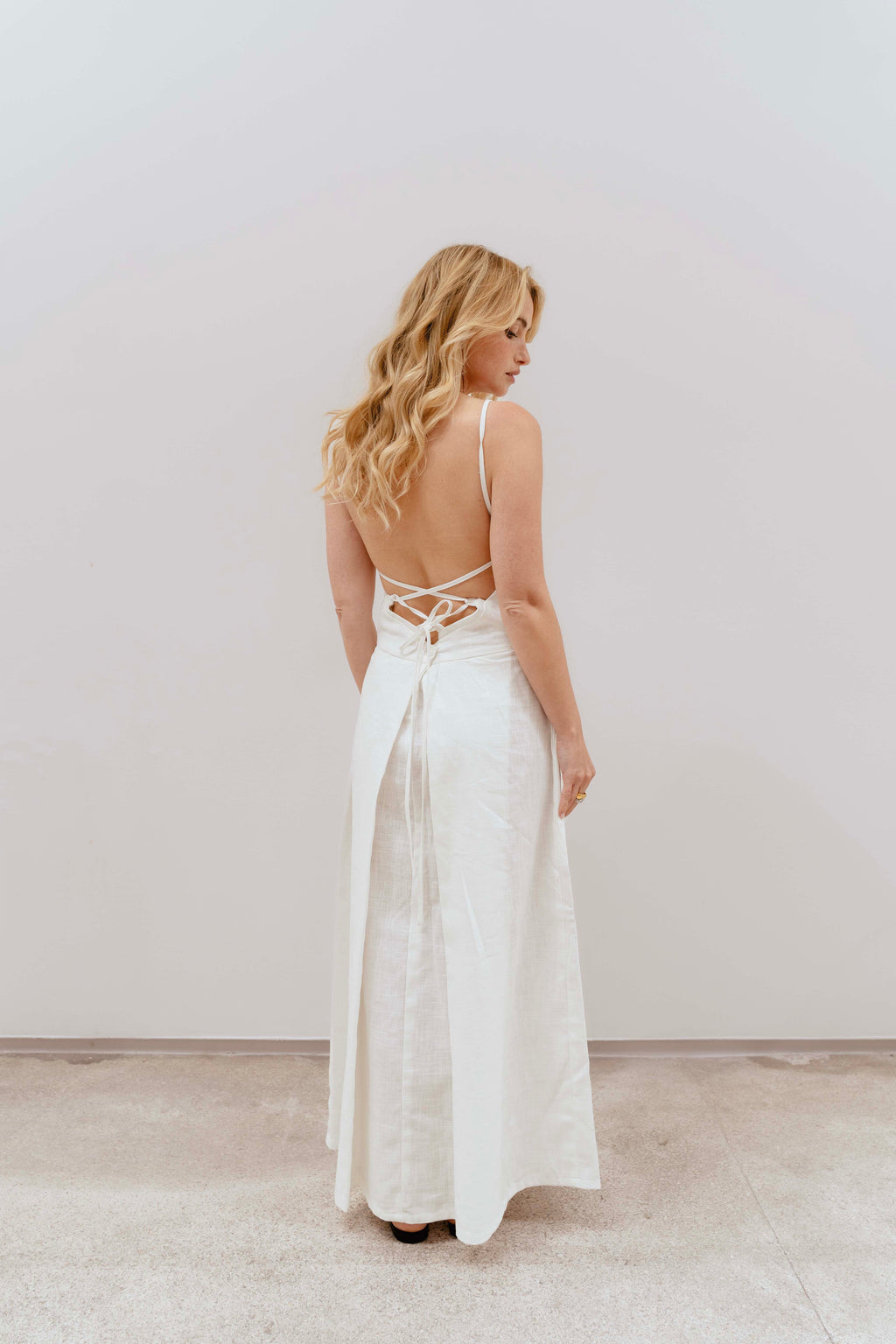 AURORA WHITE MIDI DRESS
